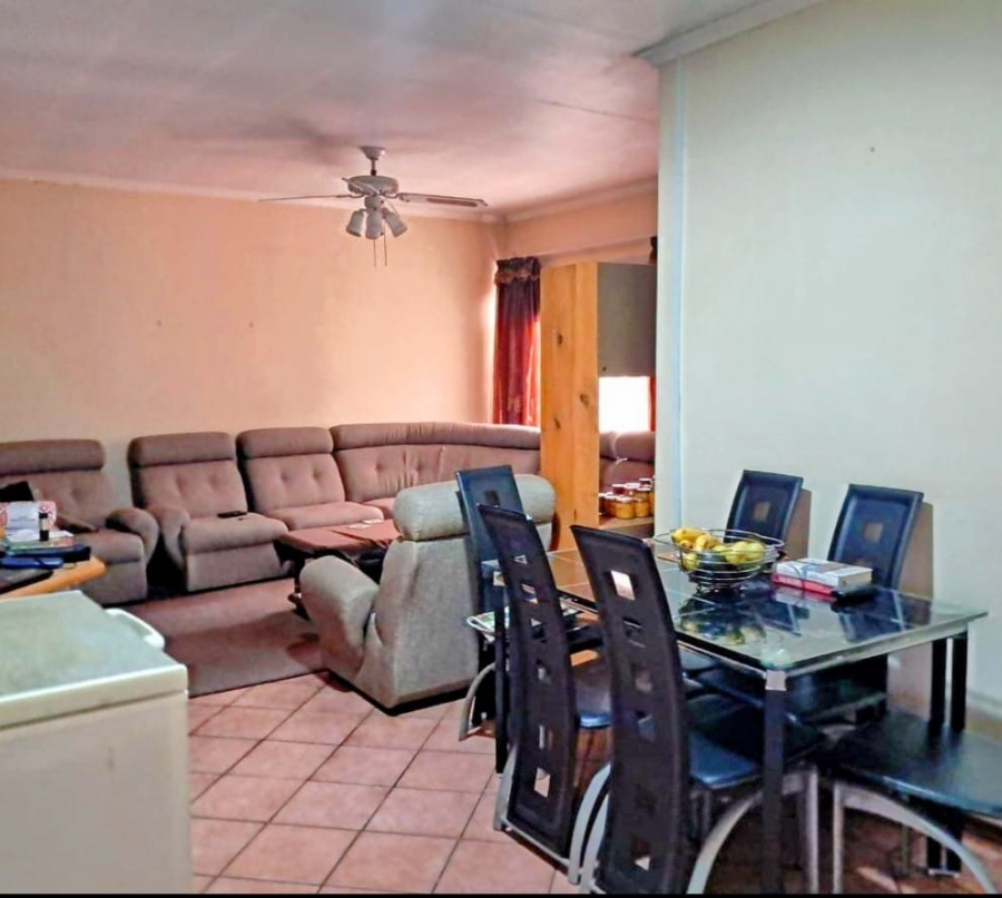 3 Bedroom Property for Sale in Langenhovenpark Free State